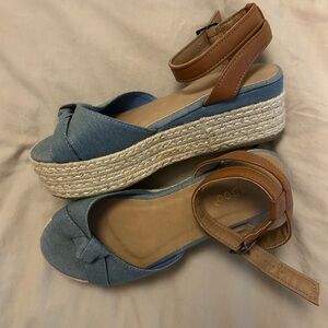 BAMBOO Blue and Tan Platform Espadrille Sandals - Womens 6.5 - Denim Chambray